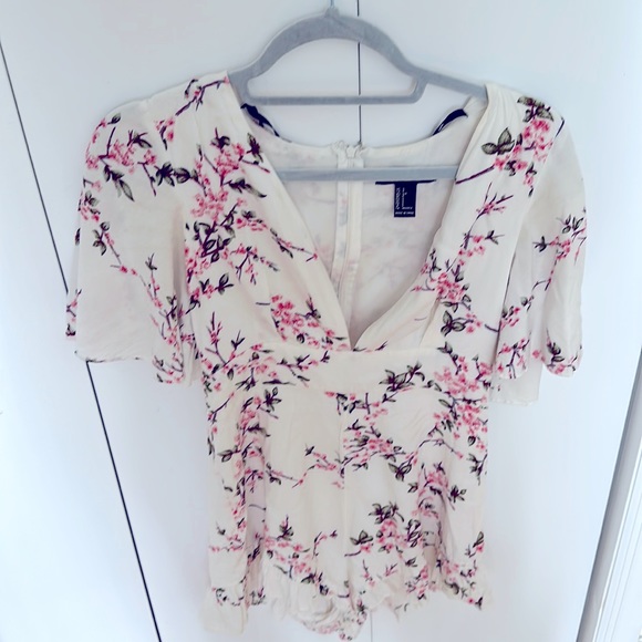 Floral Romper - Picture 3 of 4